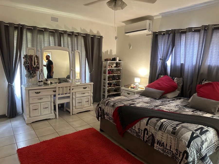 4 Bedroom Property for Sale in Protea Park North West